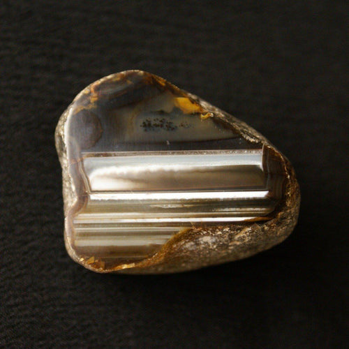 Delightful black grey and white Agate