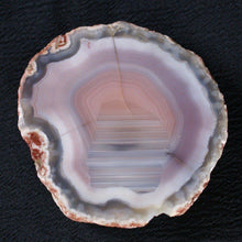 Load image into Gallery viewer, Wall banded on top of water level Agate